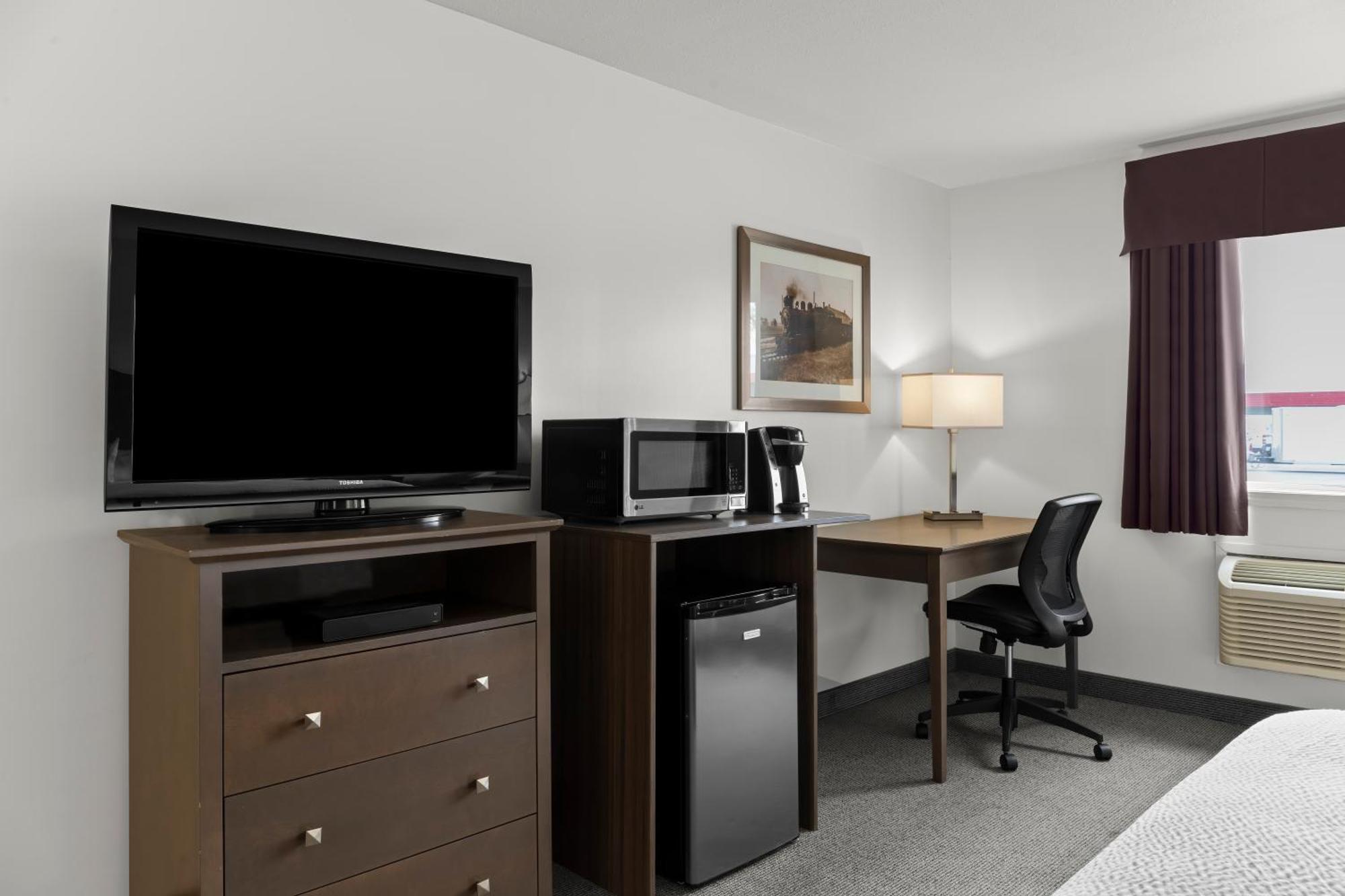 Days Inn By Wyndham Steinbach Eksteriør billede