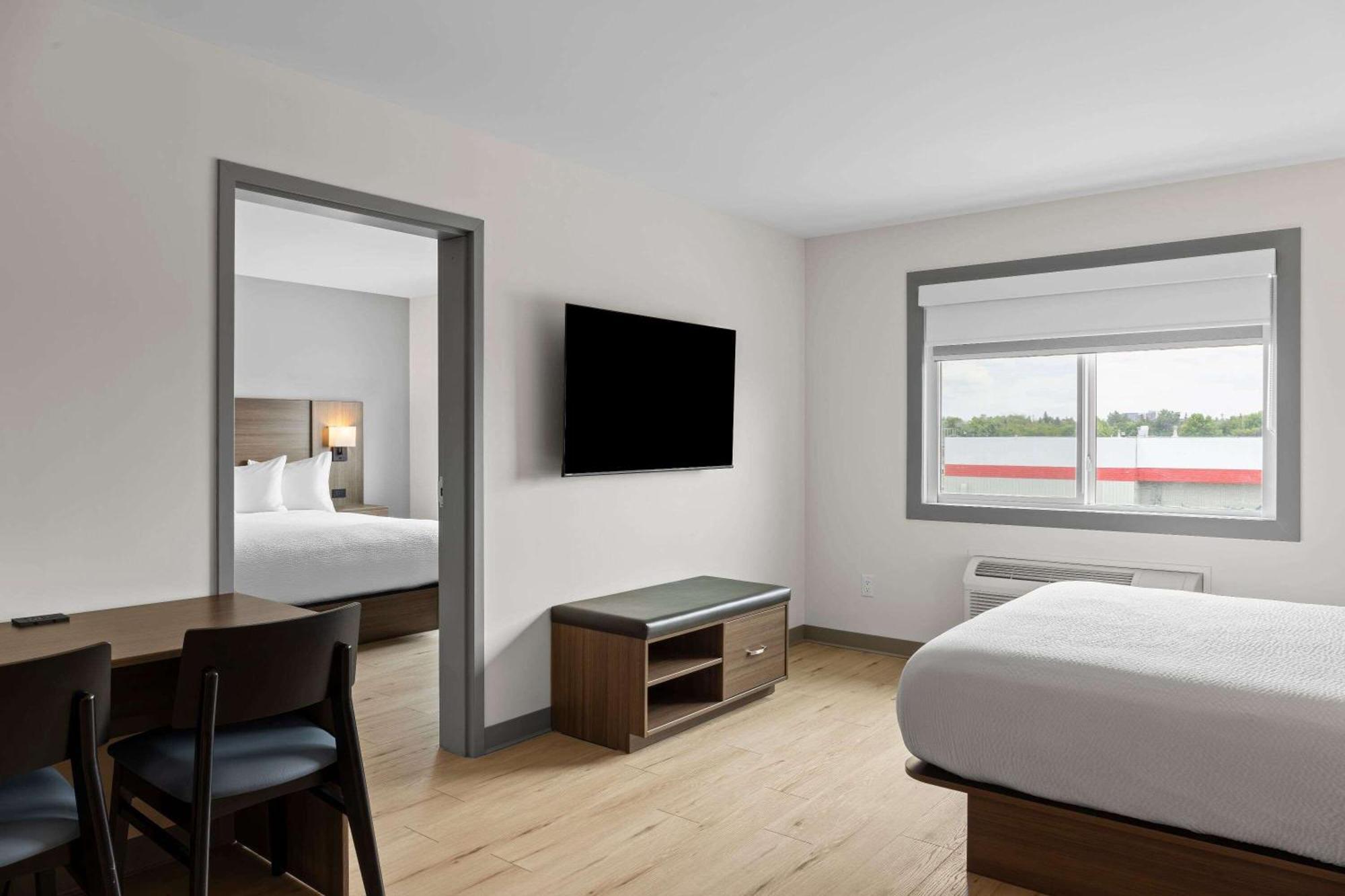 Days Inn By Wyndham Steinbach Eksteriør billede