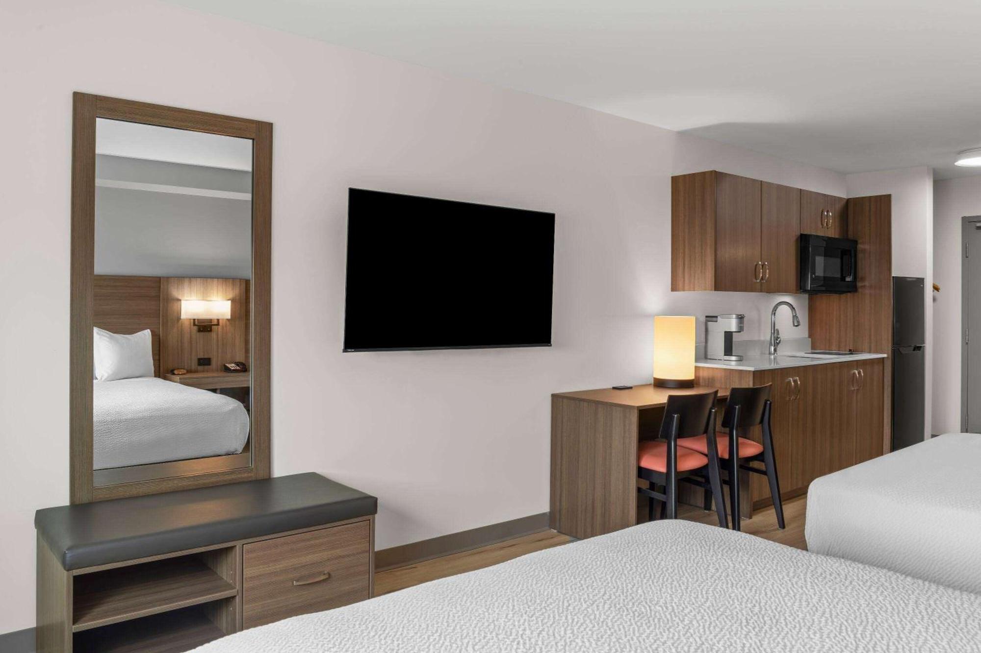 Days Inn By Wyndham Steinbach Eksteriør billede
