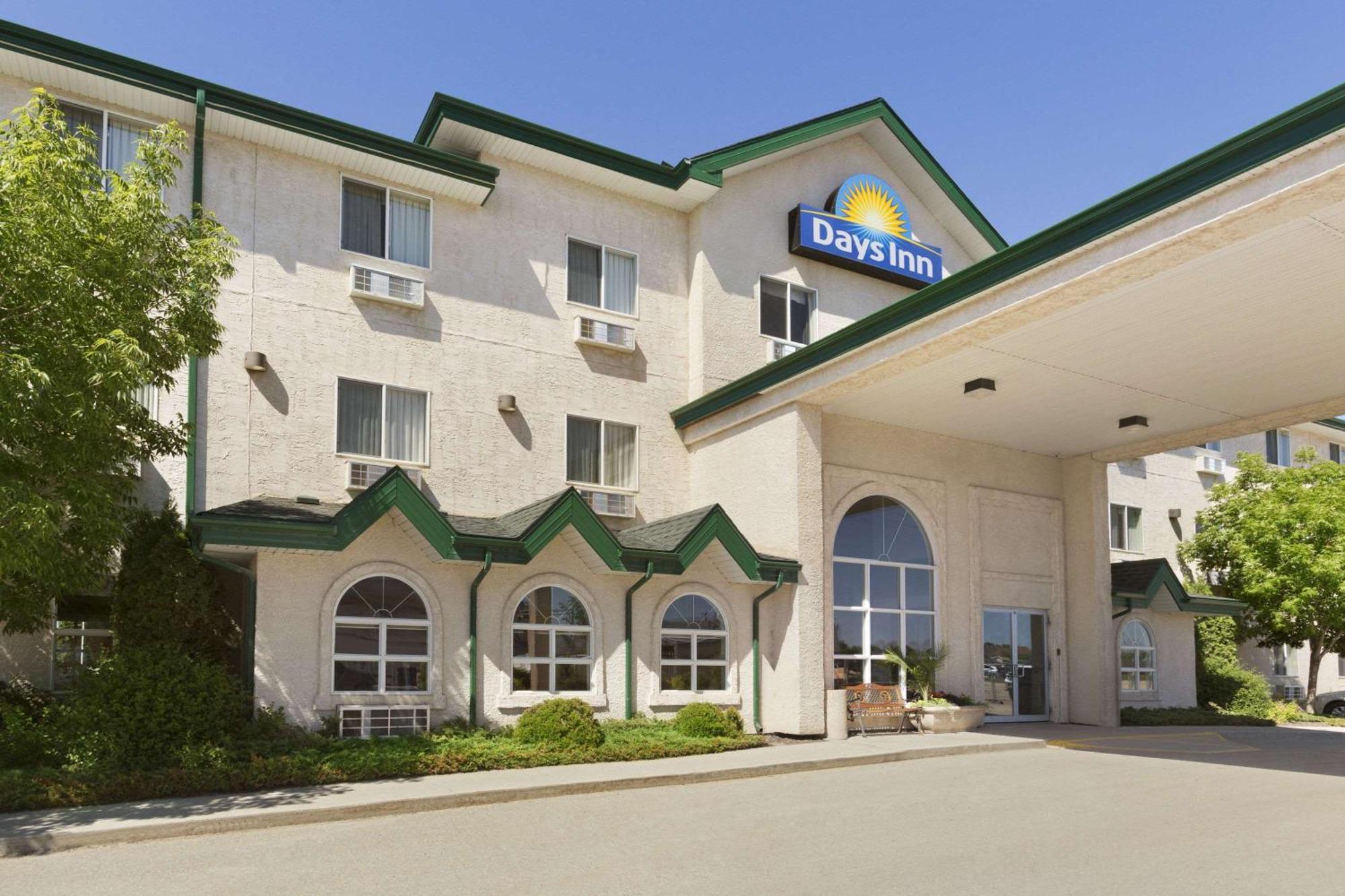 Days Inn By Wyndham Steinbach Eksteriør billede